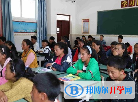 甘孜縣民族中學(xué)2021年報(bào)名條件、招生要求、招生對(duì)象