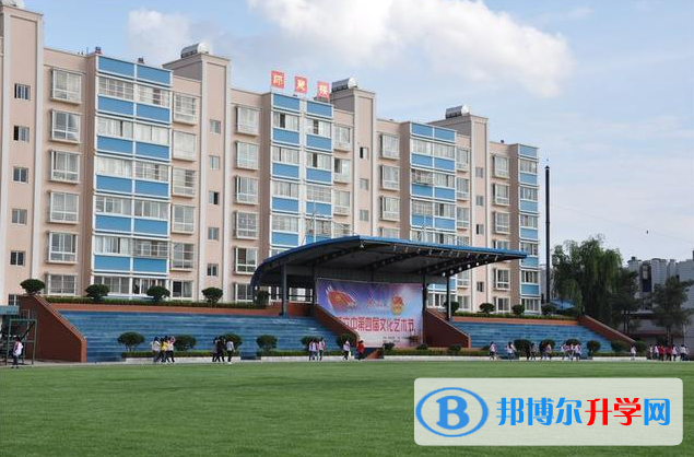 曲靖市麒麟?yún)^(qū)第一中學2021年報名條件、招生要求、招生對象
