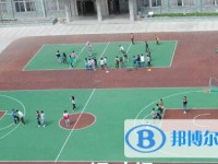 馬爾康中學校2025年招生辦聯(lián)系電話