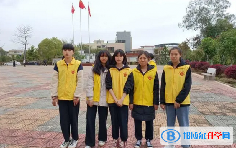 南雄市南雄中學歷年招生分數(shù)線一覽表(2023參考)