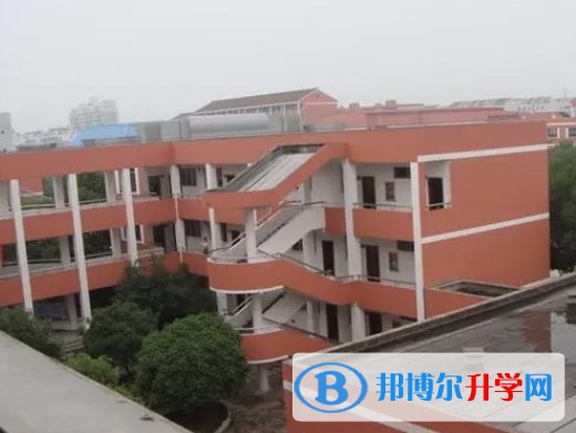 吳江中學(xué)地址，乘車路線
