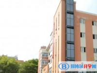 四川省自貢市第一中學(xué)校怎么樣、好不好