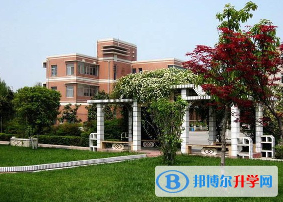 四川省科學(xué)城第一中學(xué)地址，乘車路線