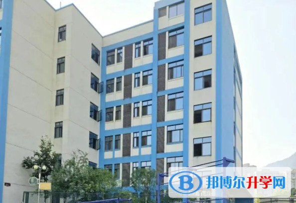 2025廣元外國語學(xué)校多少錢(學(xué)費(fèi)明細(xì))
