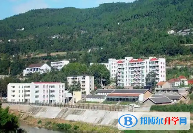劍閣劍州中學地址，乘車路線